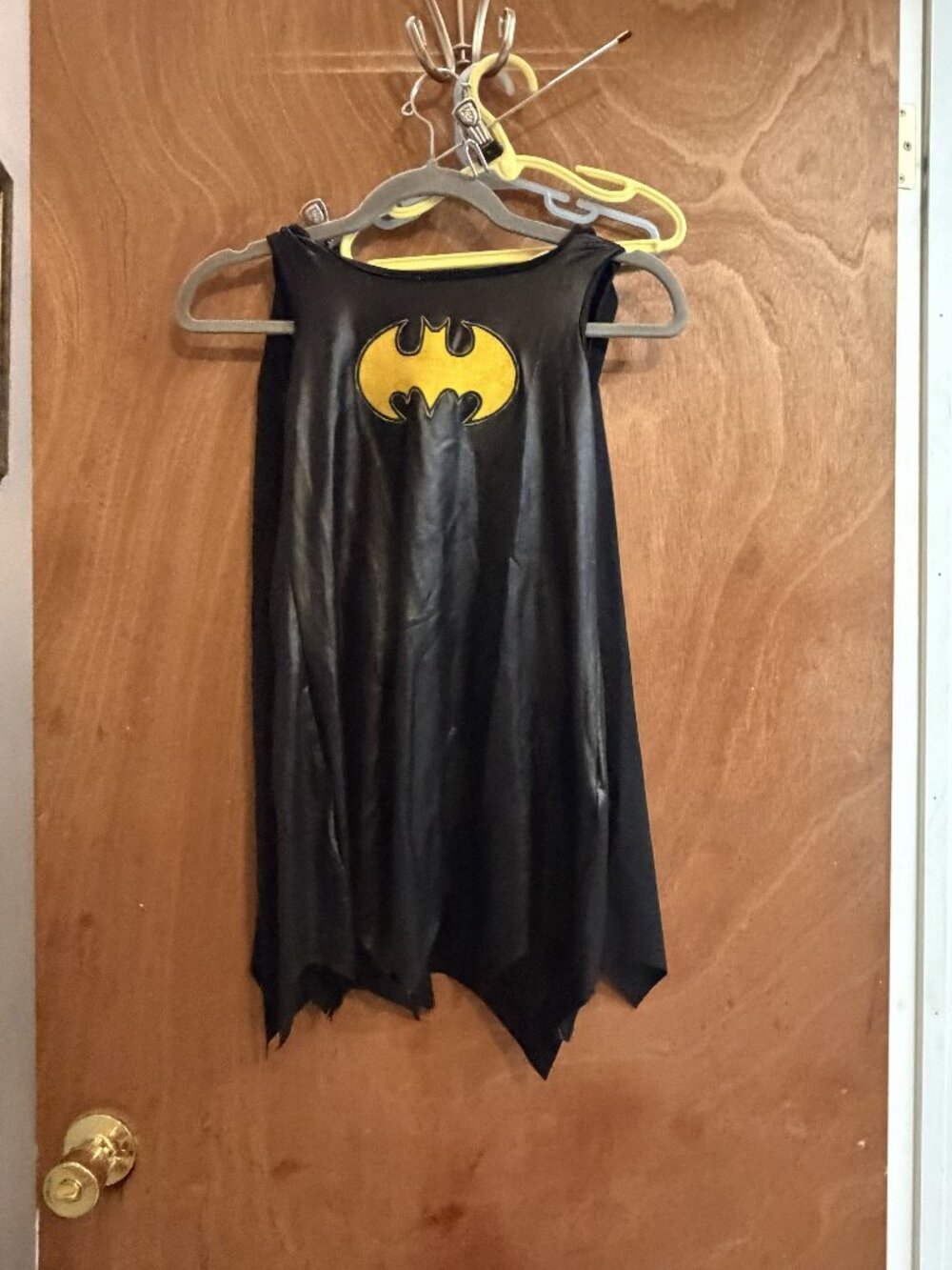 Kids size L 10 / 12 Batman Cape Pullover